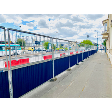 traffic barrier - construction fence - recycled / recycling fencing